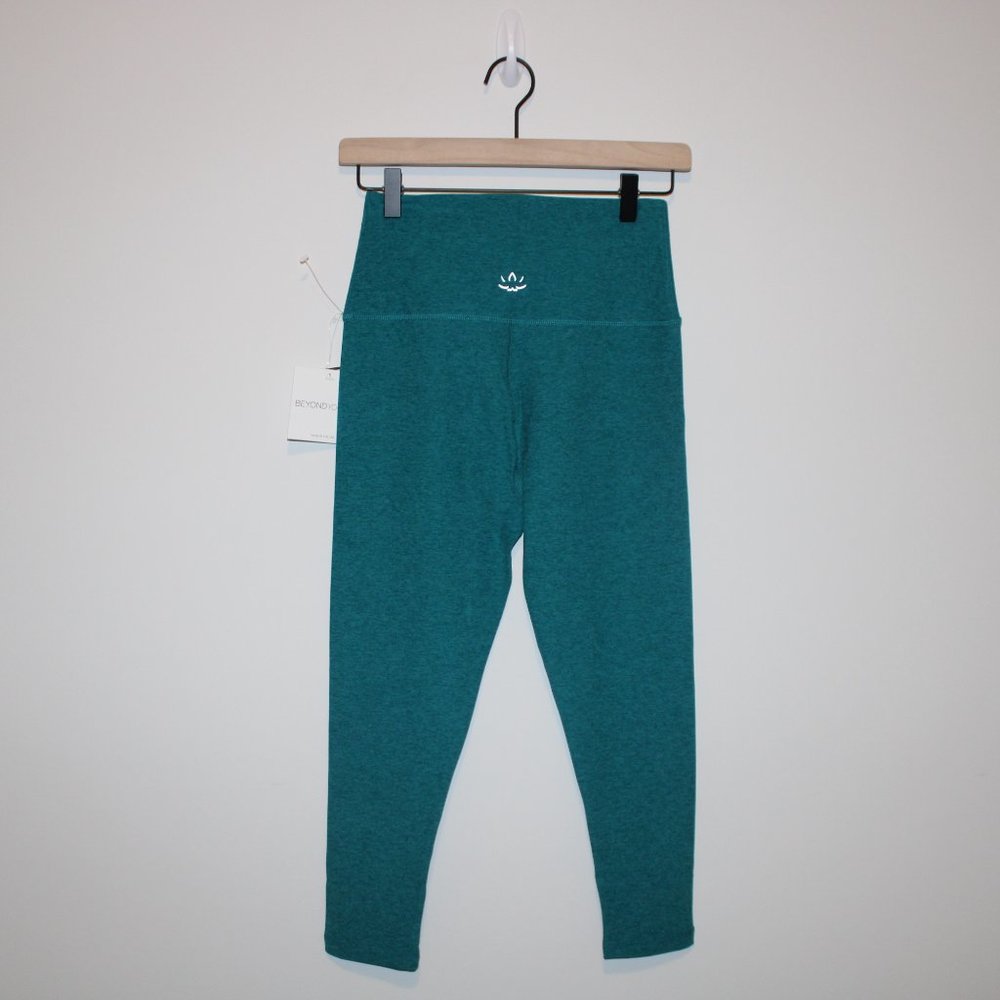 Beyond Yoga High Waisted Capri Leggings - Picture 4 of 8